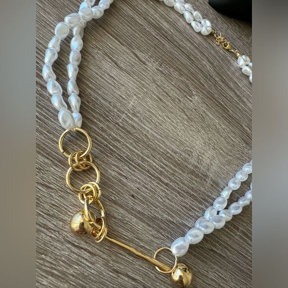 Elegant Gold and White Pearl Necklace N806 - Picture 3 of 4